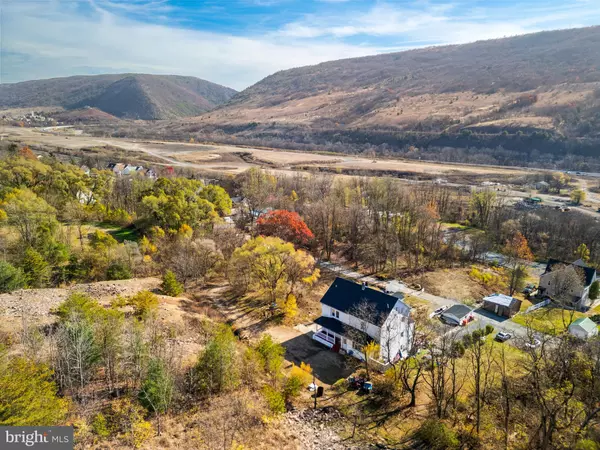 1104 PRINCETON AVE, Palmerton, PA 18071