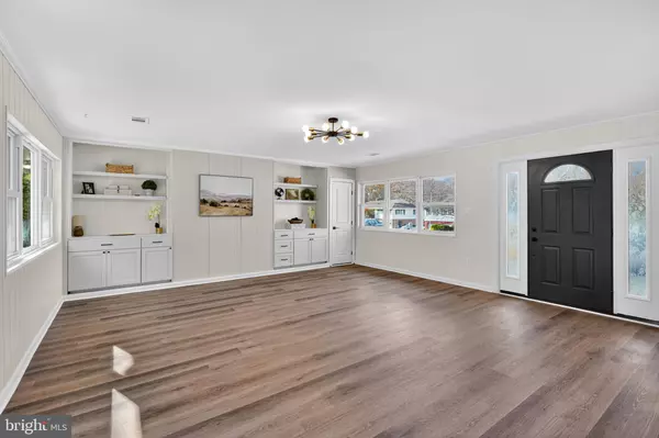 Waldorf, MD 20601,8021 HOLLY AVE