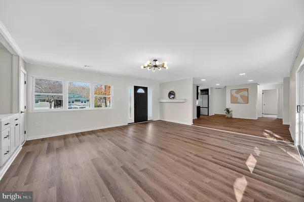 Waldorf, MD 20601,8021 HOLLY AVE