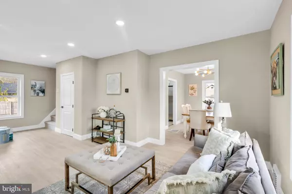 Cinnaminson, NJ 08077,724 PEAR ST