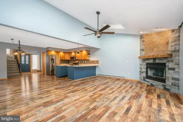 Oakland, MD 21550,34 LAUREL BROOK DR #34