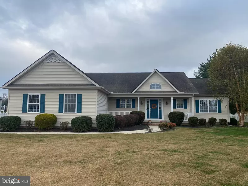 13 FAIRWAY AVE, Georgetown, DE 19947