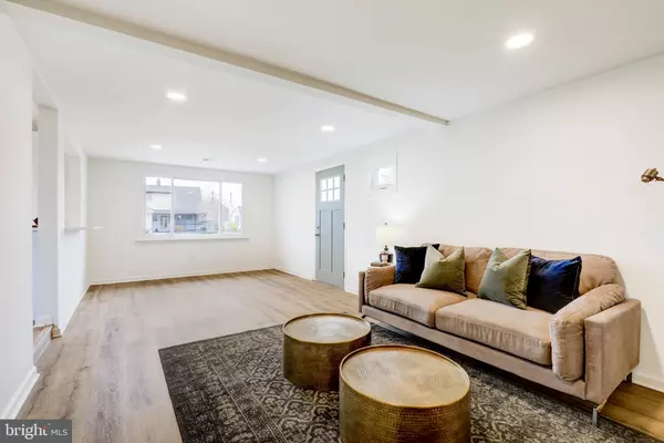 Levittown, PA 19054,31 NATURE LN