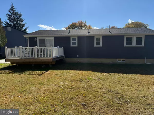 Morrisville, PA 19067,21 LYNNS CT