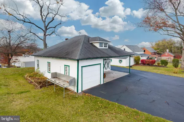 Harleysville, PA 19438,323 BROAD ST