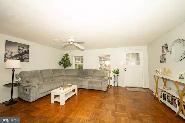 Phoenixville, PA 19460,902 WOODLAWN AVE