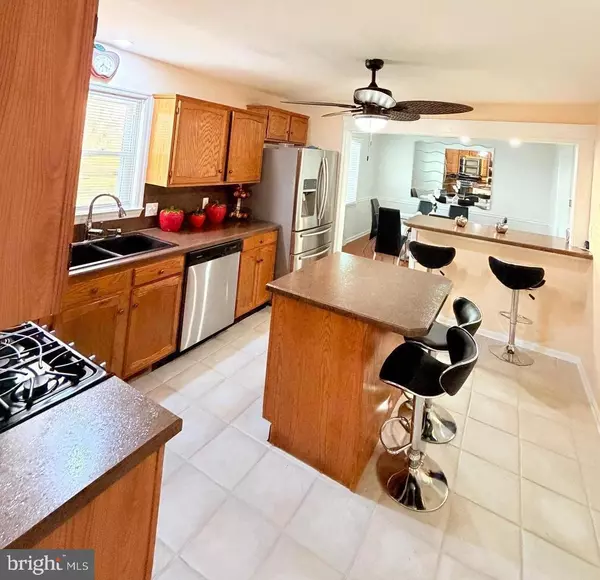 Leola, PA 17540,71 APRICOT AVE