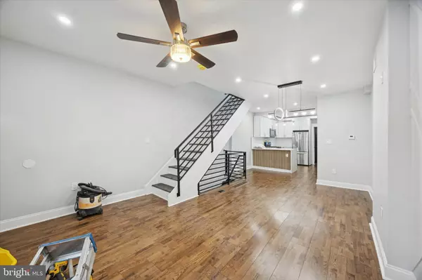 Philadelphia, PA 19145,2016 S 23RD ST