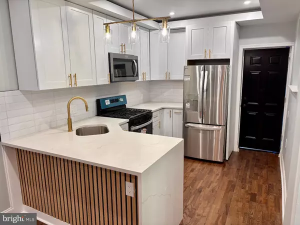 Philadelphia, PA 19145,2016 S 23RD ST