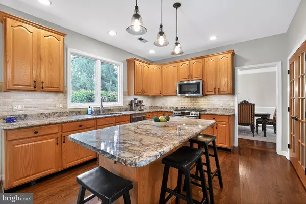 Moorestown, NJ 08057,39 BRAMLEY RD