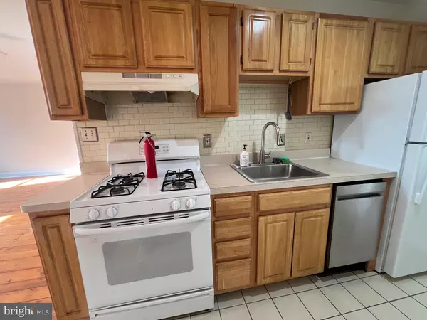 Philadelphia, PA 19127,4127 CRESSON ST #2F