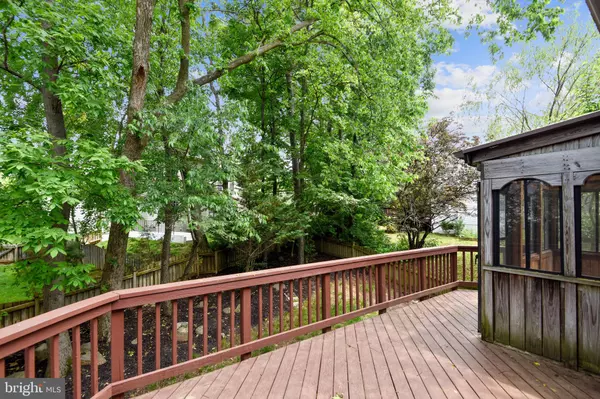 Herndon, VA 20171,2437 DAKOTA LAKES DR