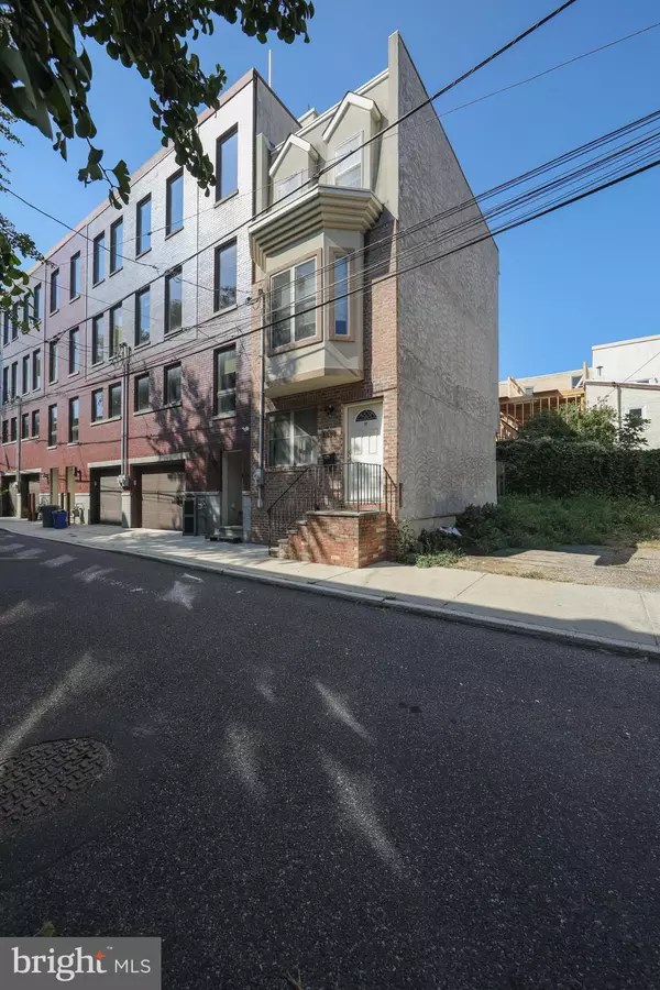 Philadelphia, PA 19123,1030 N LEITHGOW ST