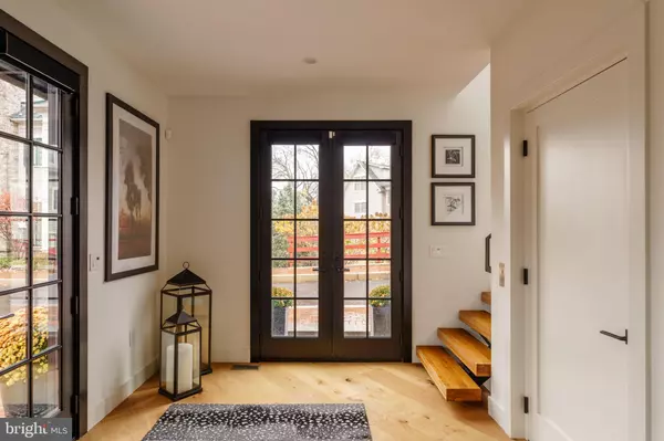 New Hope, PA 18938,27 W MECHANIC ST