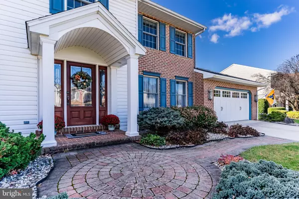 Mechanicsburg, PA 17050,53 BOURBON RED DRIVE