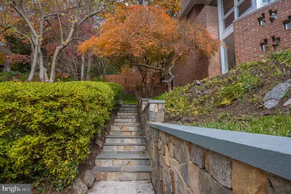 Silver Spring, MD 20902,3915 RICKOVER RD