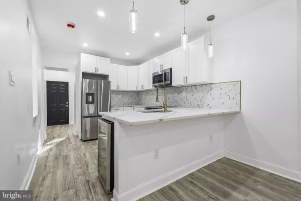 Philadelphia, PA 19143,5542 PEMBERTON ST