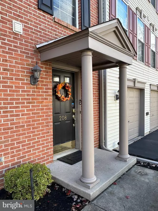 York, PA 17403,208 SEPTEMBER WAY #43G