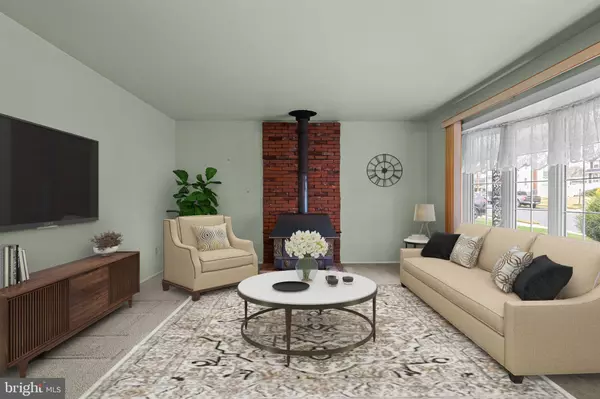 Hamilton, NJ 08610,23 DARK LEAF DR