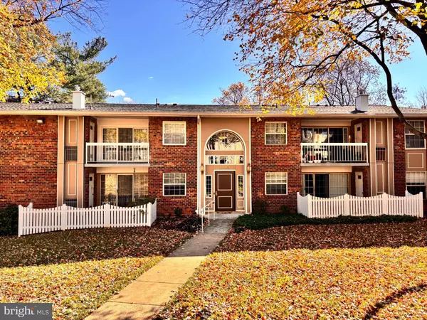 1914 WILSON LN #202, Mclean, VA 22102