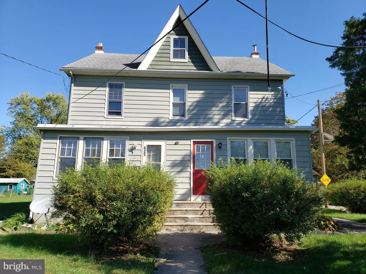 Maple Shade, NJ 08052,625 N FORKLANDING RD