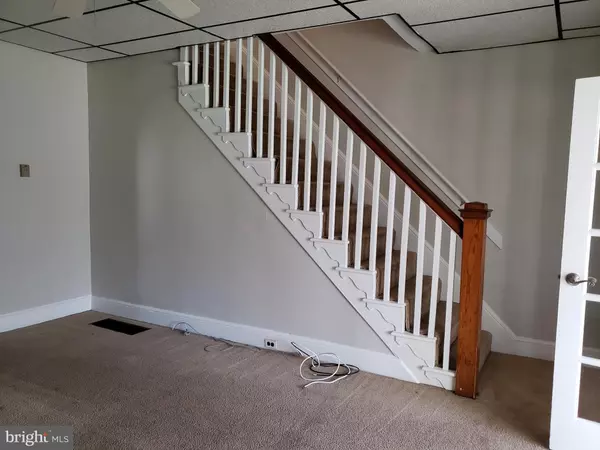 Maple Shade, NJ 08052,625 N FORKLANDING RD