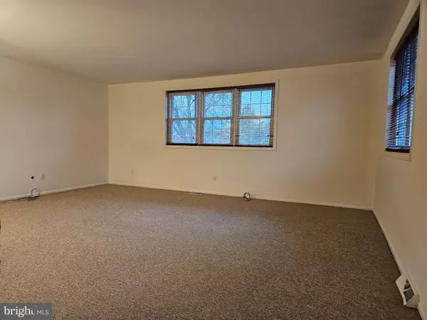 Oreland, PA 19075,137 LORRAINE AVE