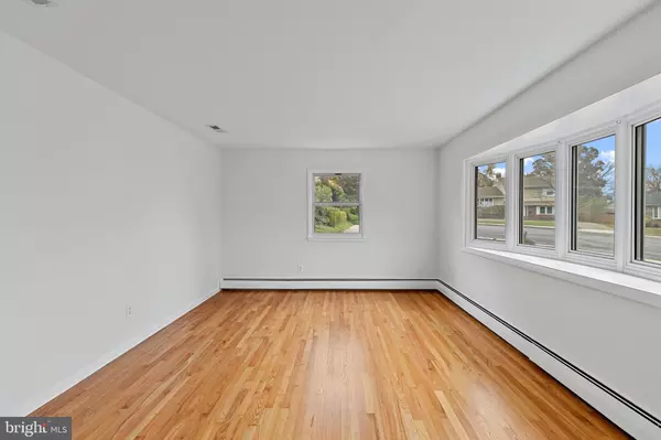 Glen Burnie, MD 21061,393 JAYBEA CT