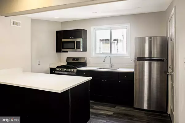 Philadelphia, PA 19145,2137 MIFFLIN ST