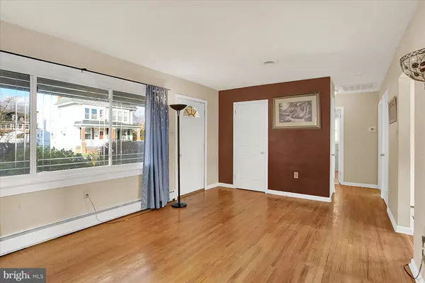 Harrisburg, PA 17110,3217 N 5TH ST