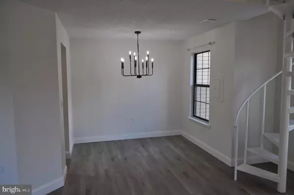 Jackson, NJ 08527,2001 BEGONIA CT