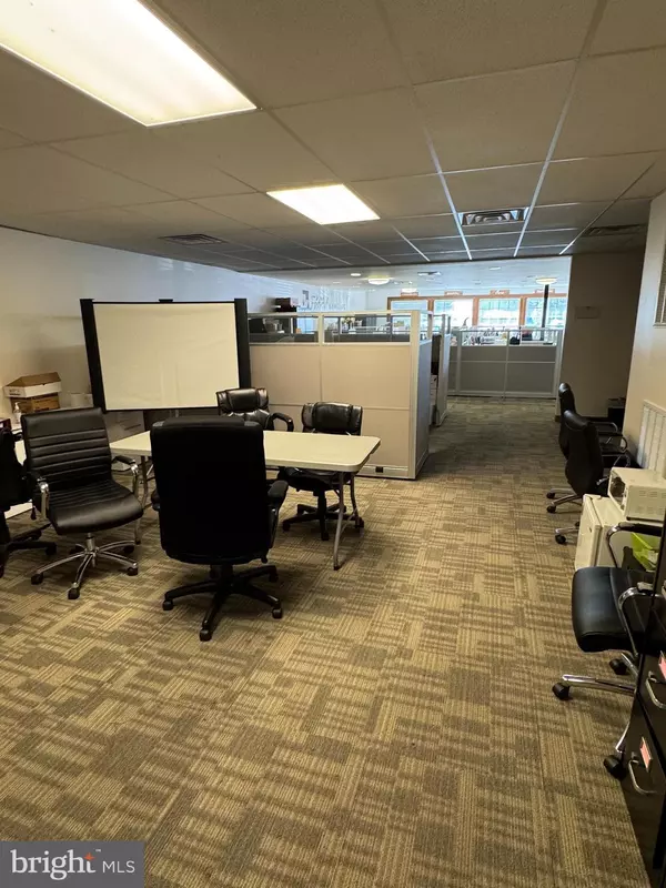 Manheim, PA 17545,1465-B LANCASTER RD