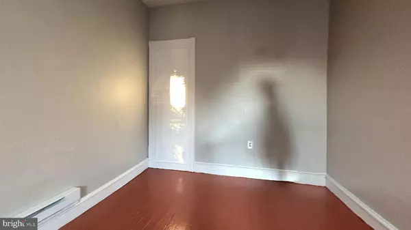 Philadelphia, PA 19131,530 N VODGES ST