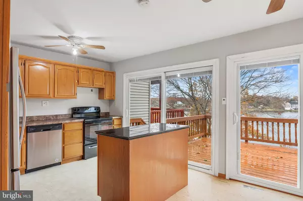 Pasadena, MD 21122,889 NEW LONDON HARBOUR