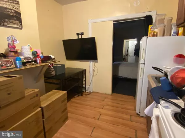 Philadelphia, PA 19142,2105 S GOULD ST