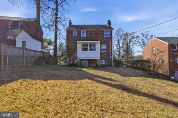 5739 16TH ST N, Arlington, VA 22205