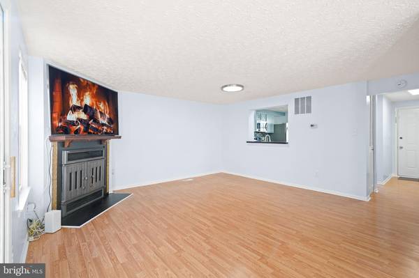 Springfield, VA 22150,6917 VILLA DEL REY CT