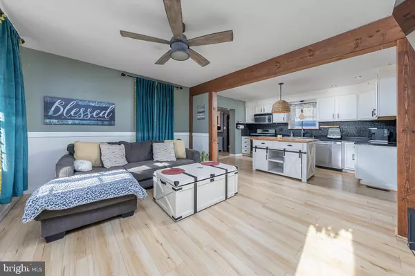 Monroeville, NJ 08343,211 HOLLYWOOD AVE