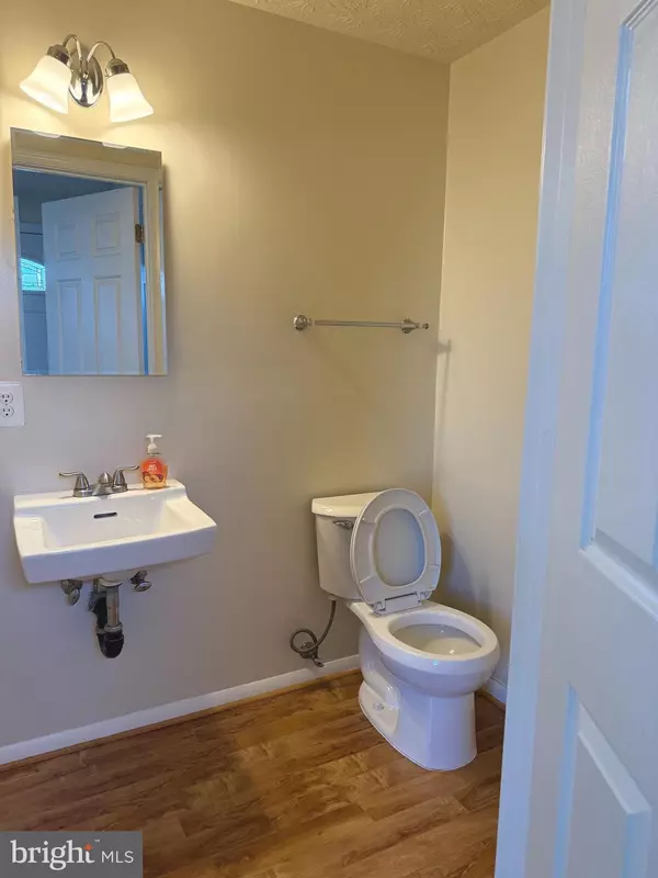 Centreville, VA 20121,5917 SPRUCE RUN CT