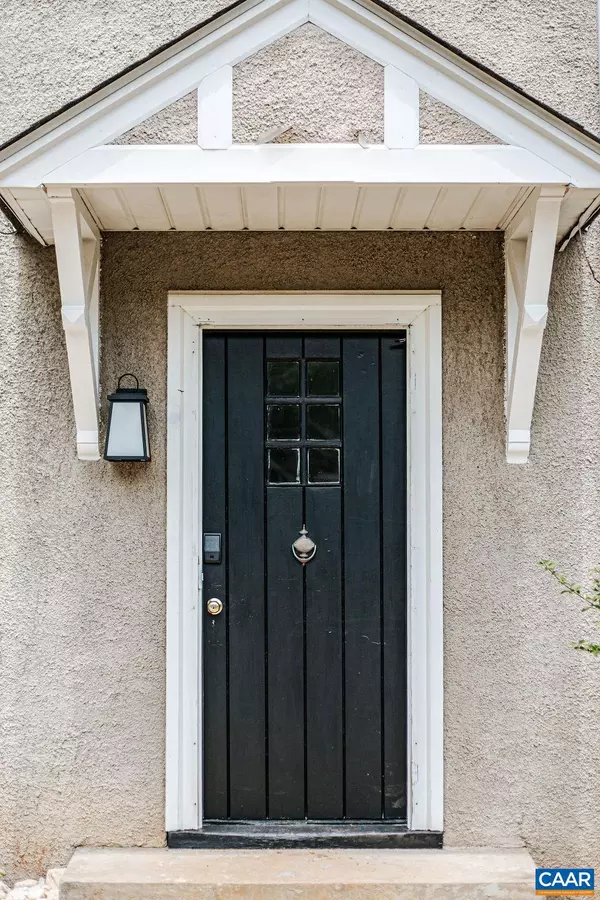 Charlottesville, VA 22903,126 MAYWOOD LN