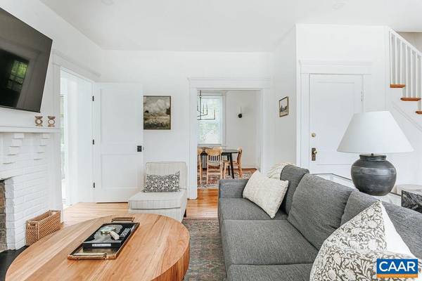 Charlottesville, VA 22903,126 MAYWOOD LN