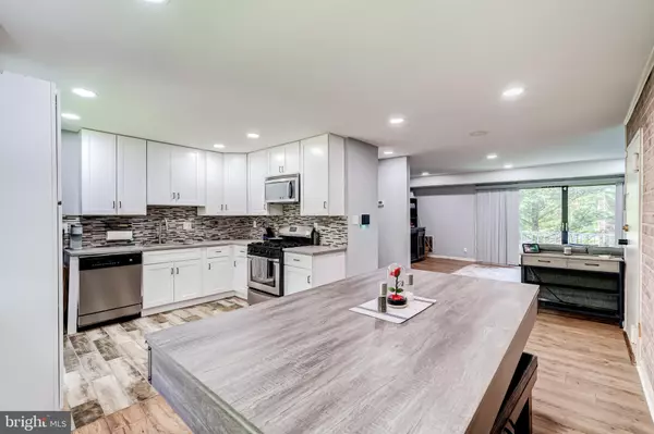 6012 WESTCHESTER PARK DR #101, College Park, MD 20740