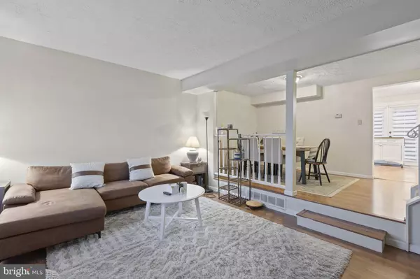 Baltimore, MD 21237,5380 KING ARTHUR CIR