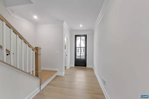 Charlottesville, VA 22911,24 SABLEWOOD DR