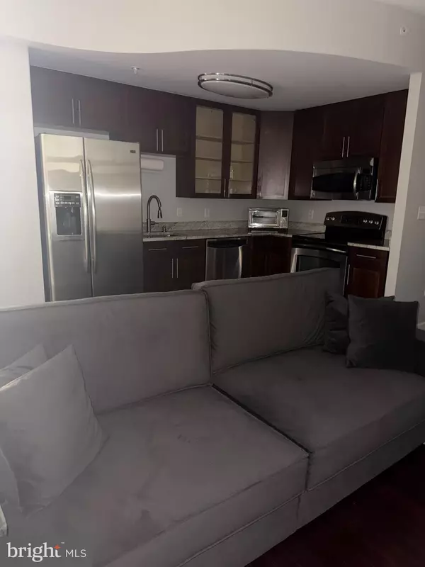 Oxon Hill, MD 20745,157 FLEET ST #1010