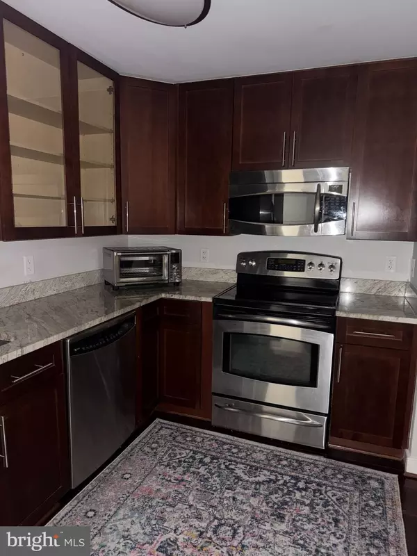 Oxon Hill, MD 20745,157 FLEET ST #1010