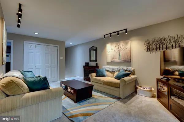 North Wales, PA 19454,19 WEXFORD DR