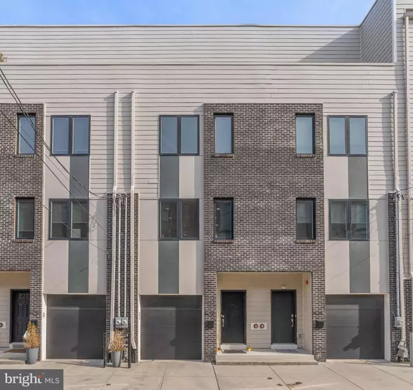 1423 S HOWARD ST, Philadelphia, PA 19147