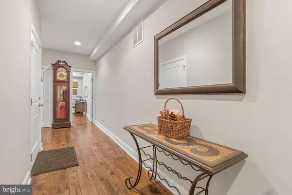 Philadelphia, PA 19147,1423 S HOWARD ST