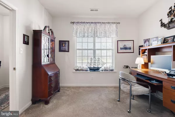 Newark, DE 19702,77 GRAND NATIONAL LN #12